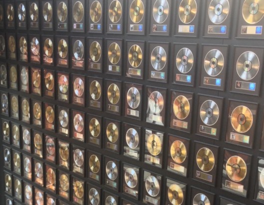 musiccityinphotos_fromtheroadimon_cmhof