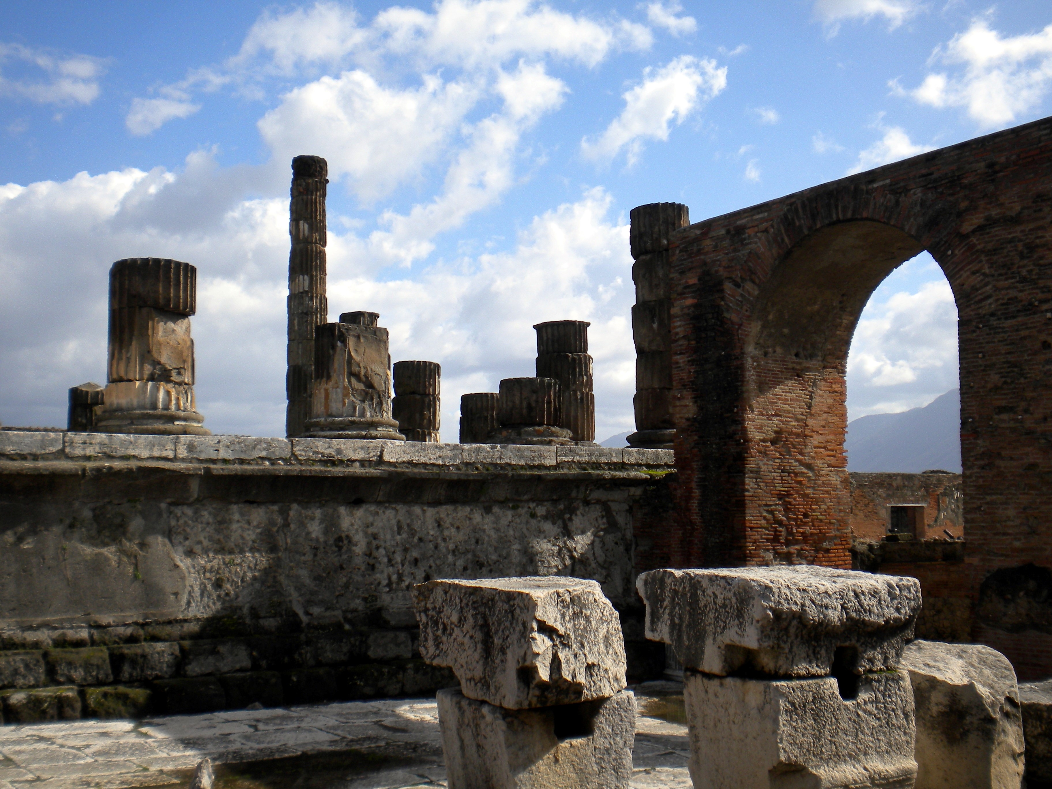 ItalyinPhotos-Pompei.jpg